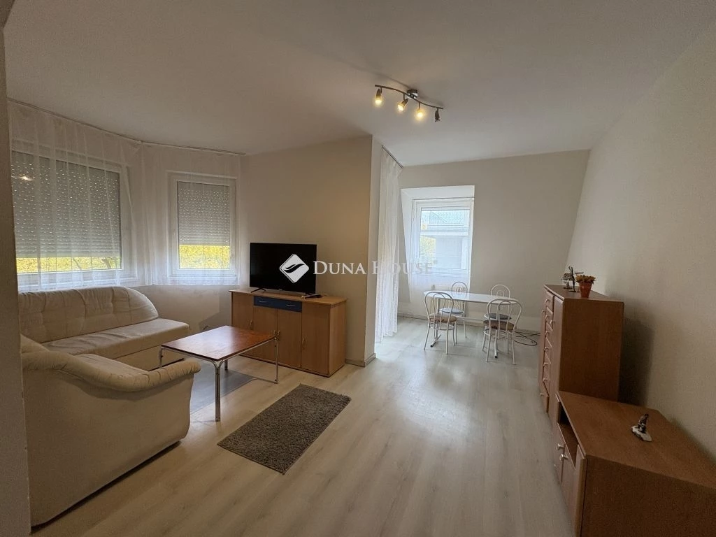 For sale brick flat, Debrecen, Nagyerdő