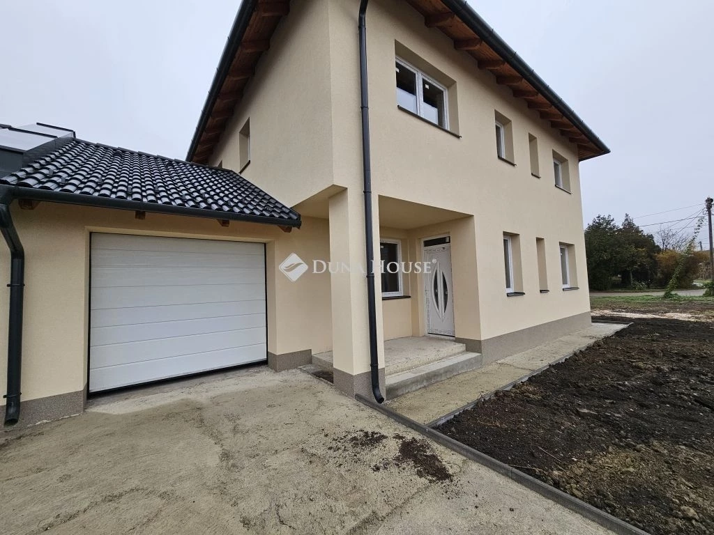 Eladó ház, Debrecen