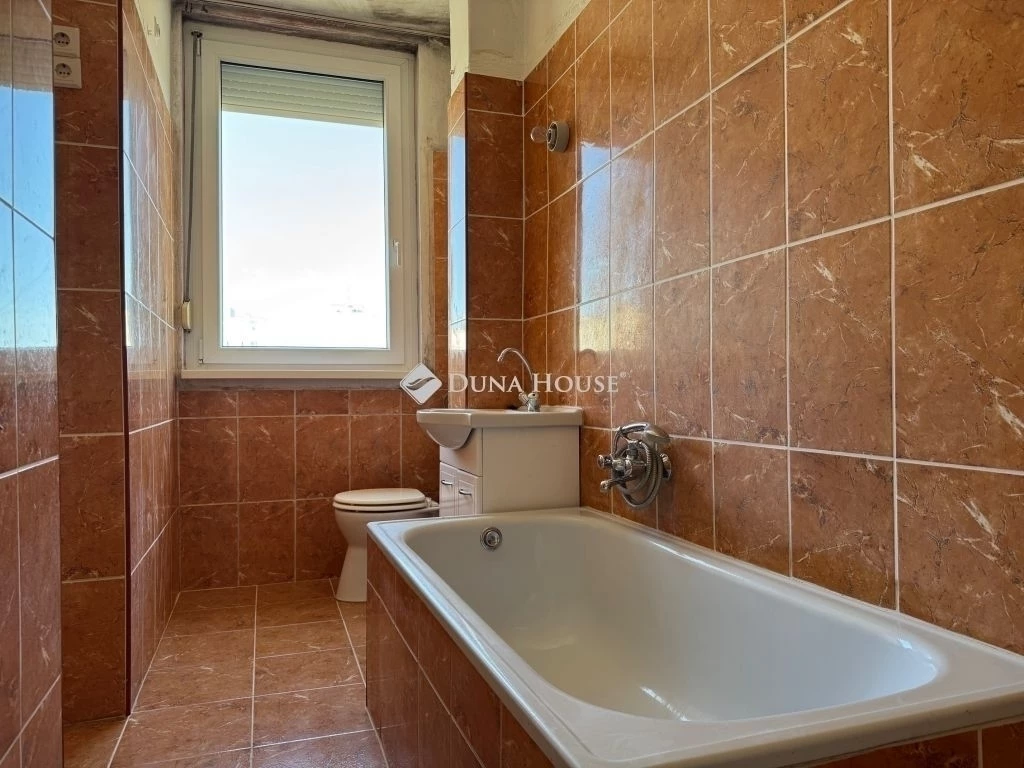 For sale brick flat, Debrecen, Belváros, Faraktár utca