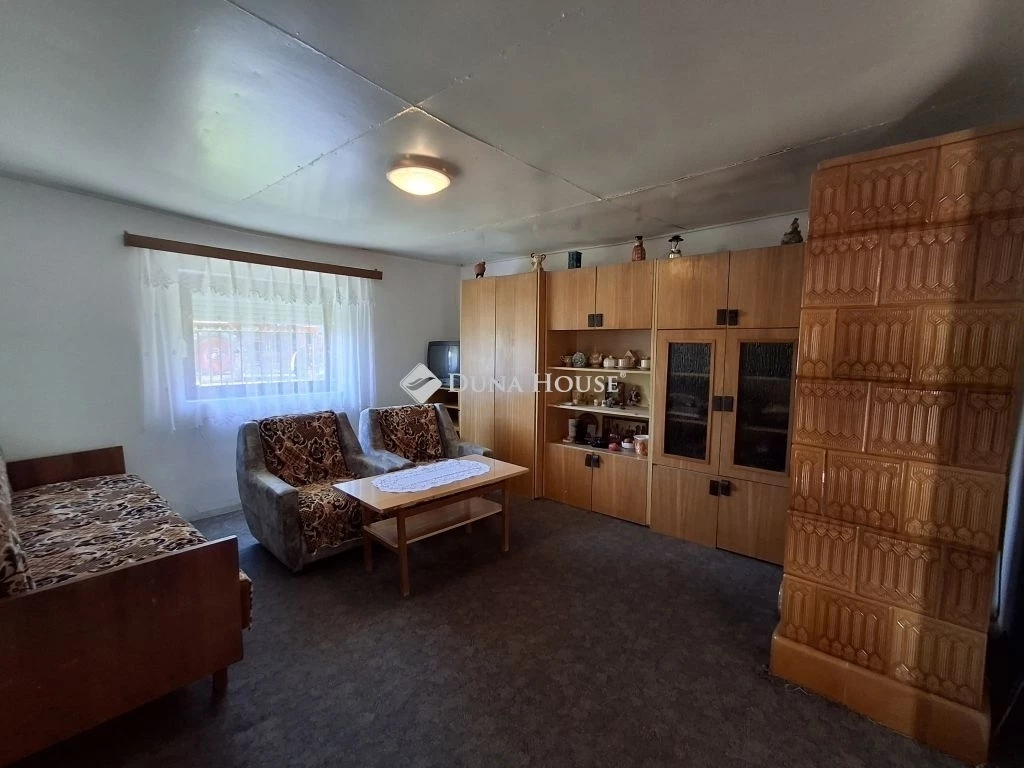 Eladó ház, Váncsod