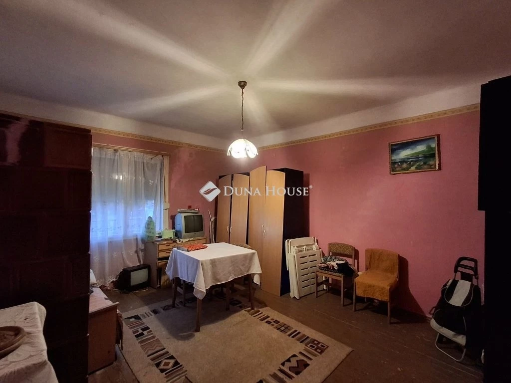 Eladó ház, Mezősas