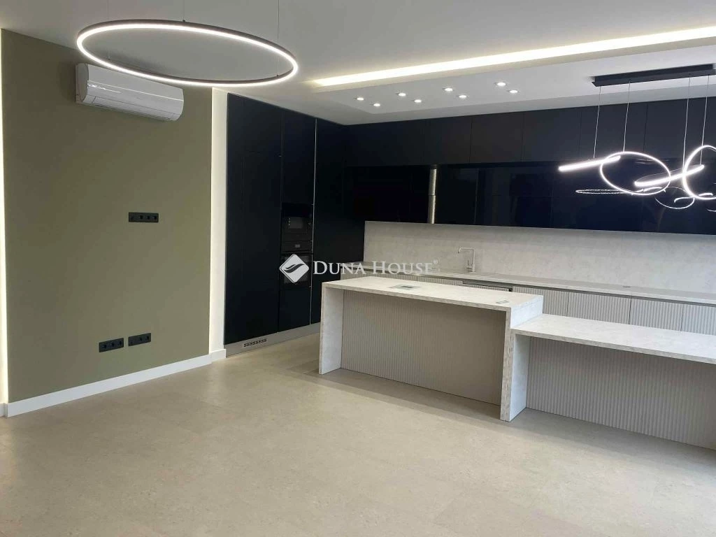 Belvárosi eladó ingatlan magas minőségű