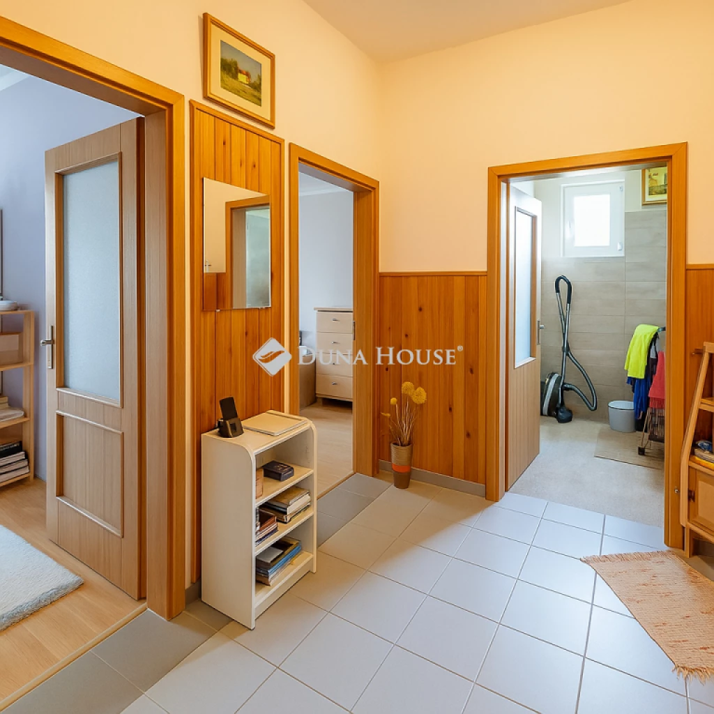 Epreskertben családi ház eladó felújítva