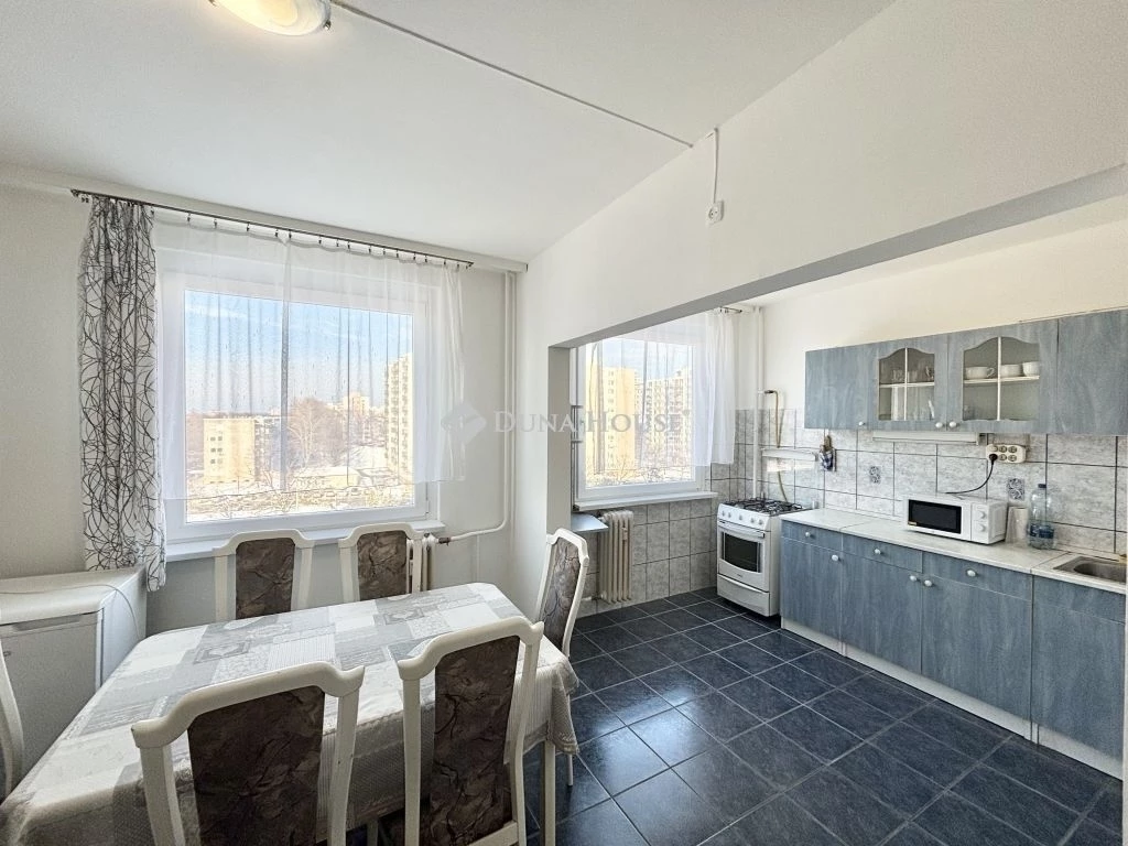 Füredi úti eladó nagy lakás