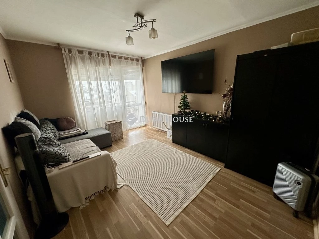 Eladó lakás, Debrecen