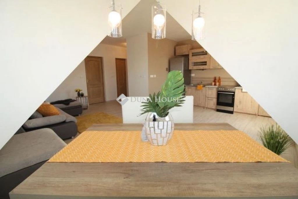 Eladó lakás, Debrecen