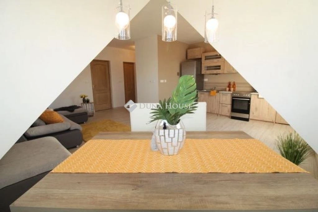 Eladó lakás, Debrecen