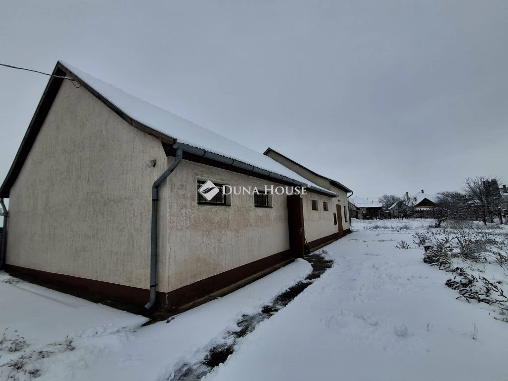 Eladó ház, Biharkeresztes