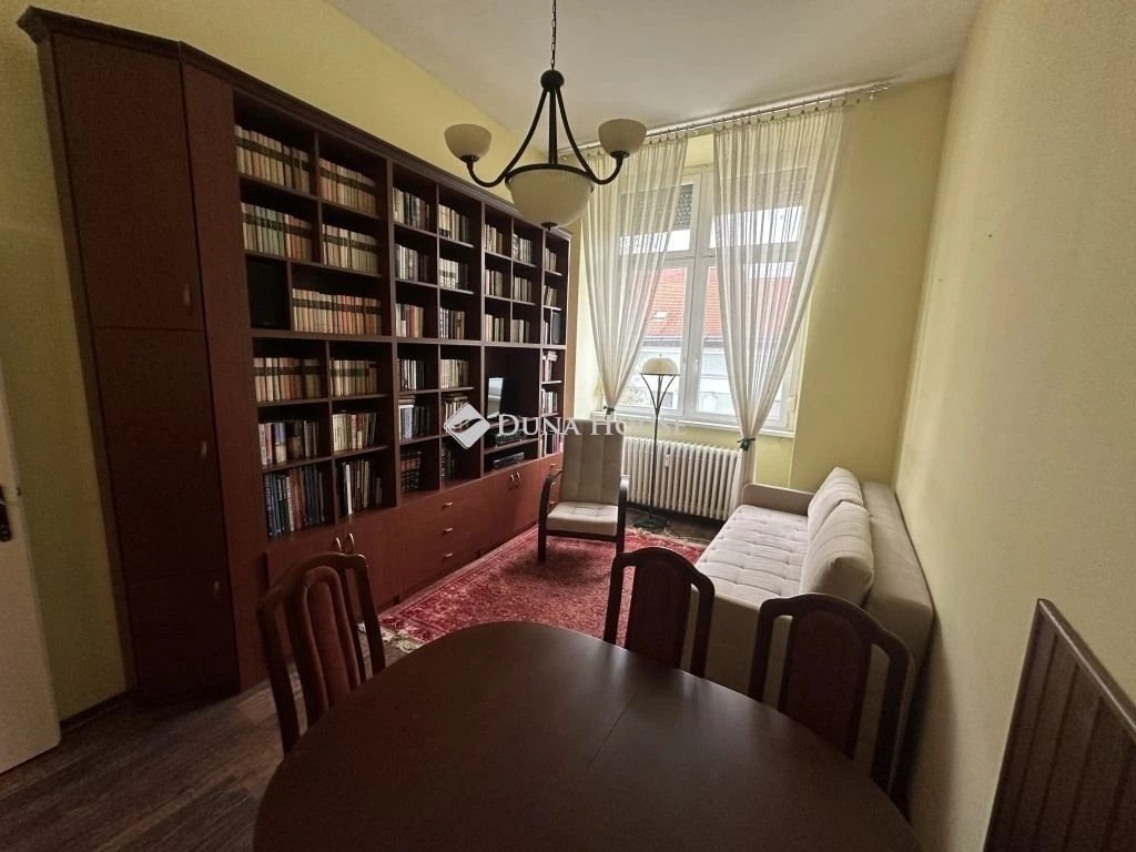 For sale brick flat, Debrecen, Belváros, Varga utca