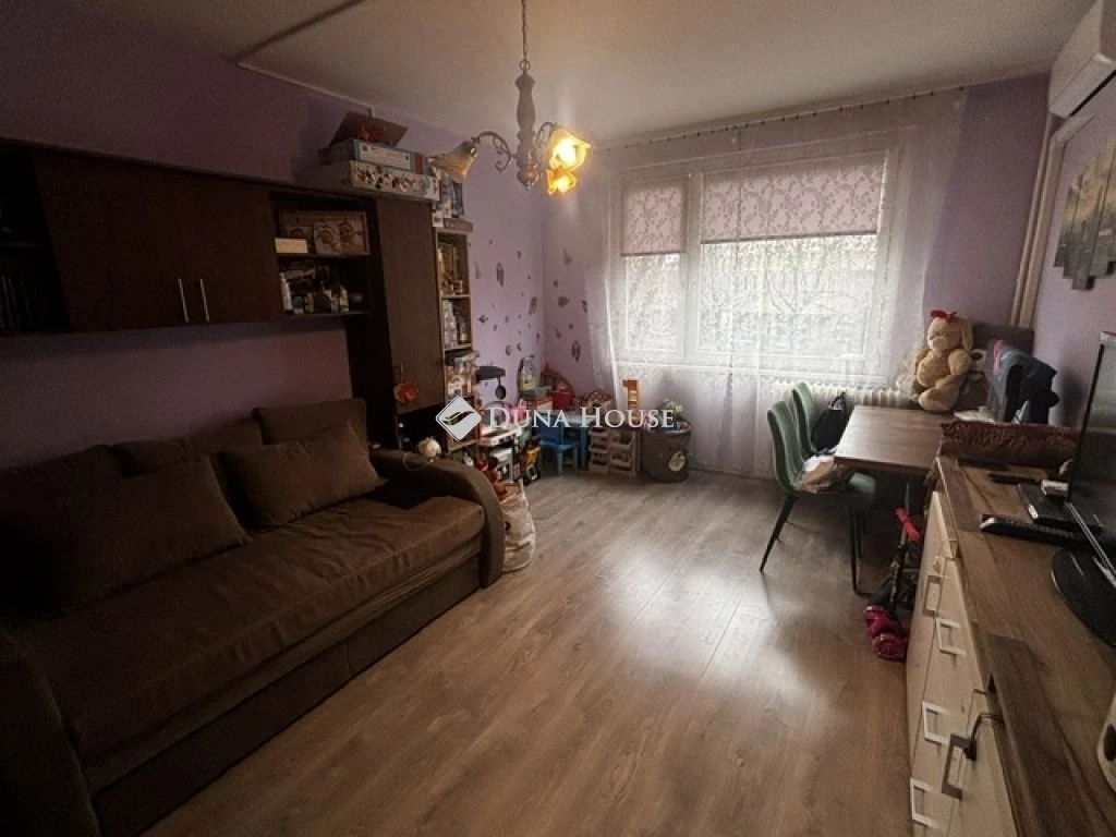 c3-1-name c2-20-name, Debrecen, Belváros, Bethlen utca