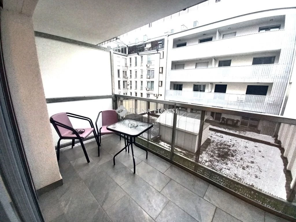 Stúdio lakás- új építés- belváros- teljes berendezéssel