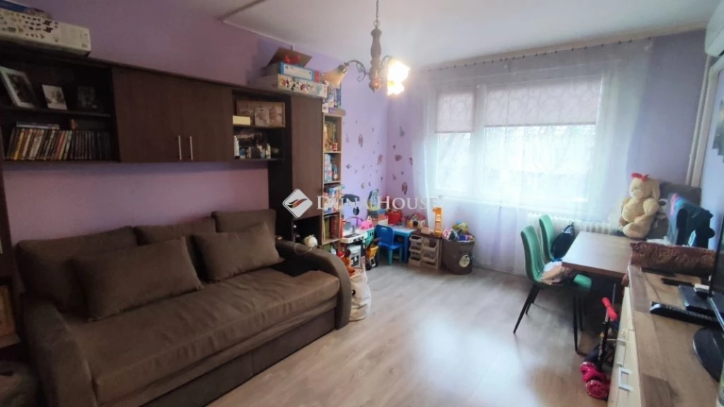 c3-1-name c2-20-name, Debrecen, Belváros