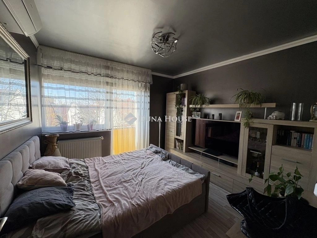 Piac utca közelében 43 nm-es N+2 szobás lakás