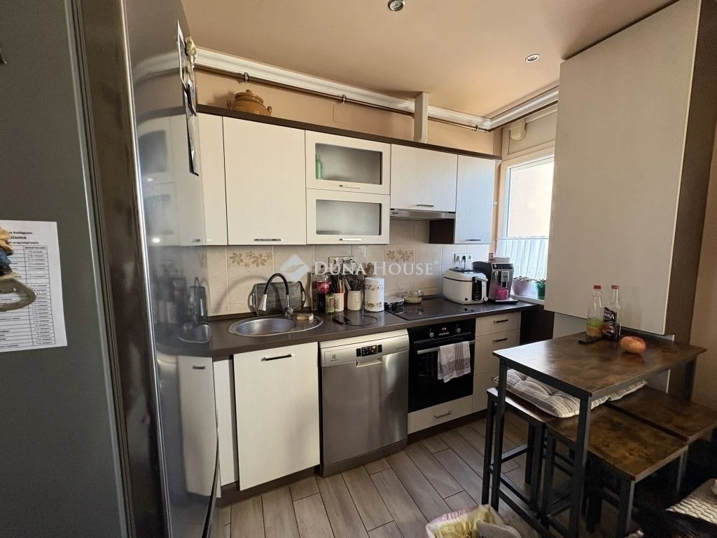 Eladó lakás, Debrecen