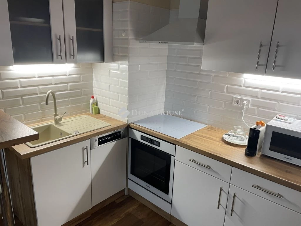 c3-1-name c2-19-name, Debrecen