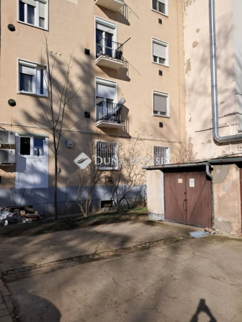 c3-1-name c2-79-name, Debrecen, Belváros, Piac utca