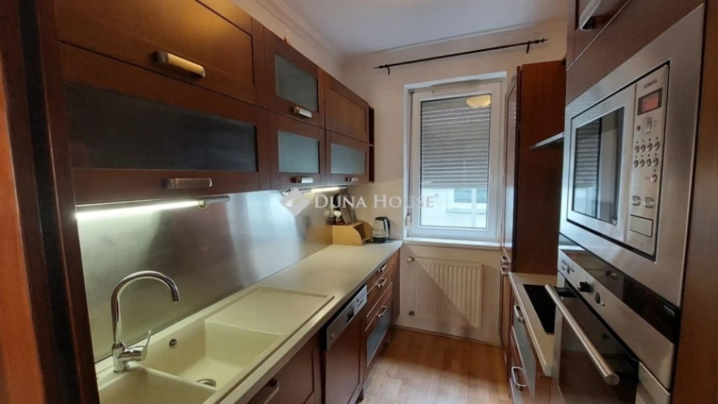 Eladó lakás, Debrecen