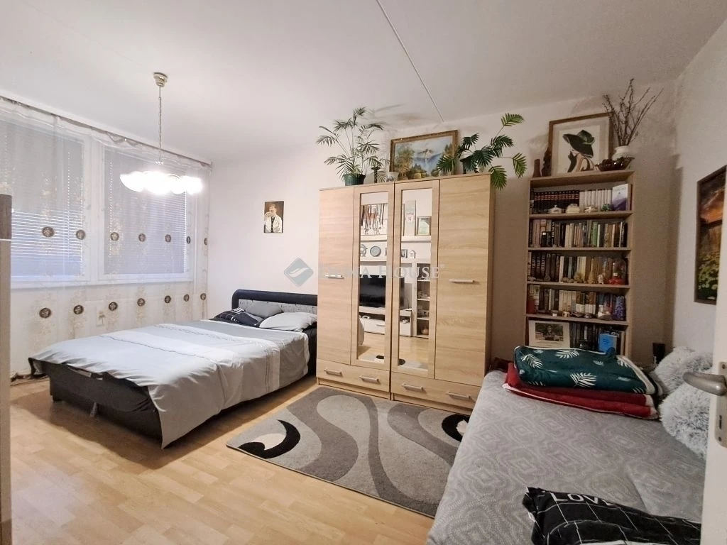 Eladó lakás, Debrecen