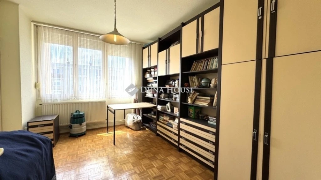 c3-1-name c2-19-name, Debrecen, Nagyerdő