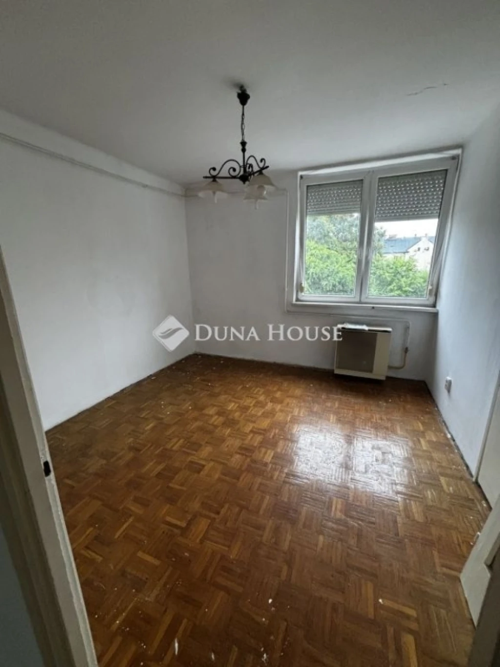 c3-1-name c2-19-name, Debrecen, Barna utca