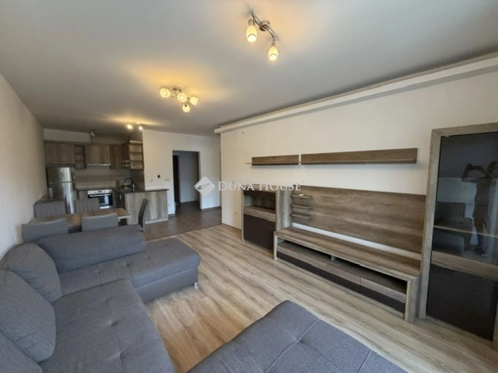 Derék utcai Smarthome társasház 2.emeleti 54 nm es lakás