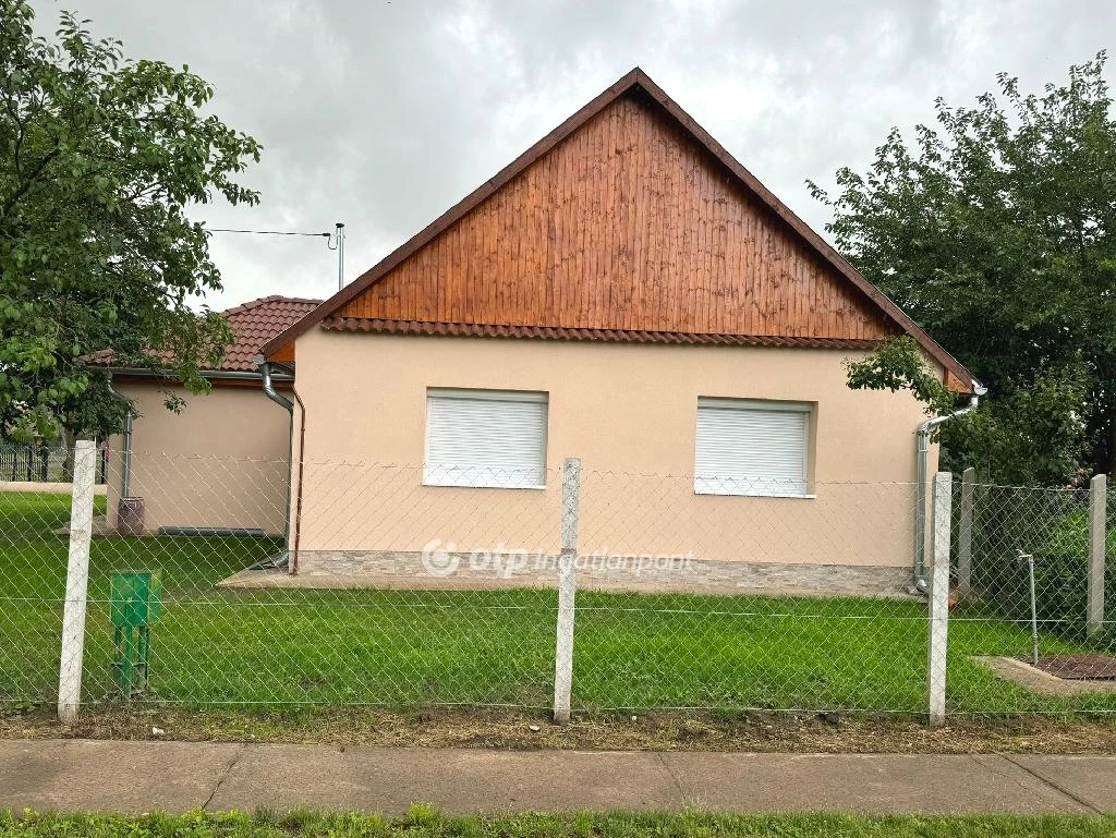 For sale house, Tiszafüred, Kócsújfalu településrész