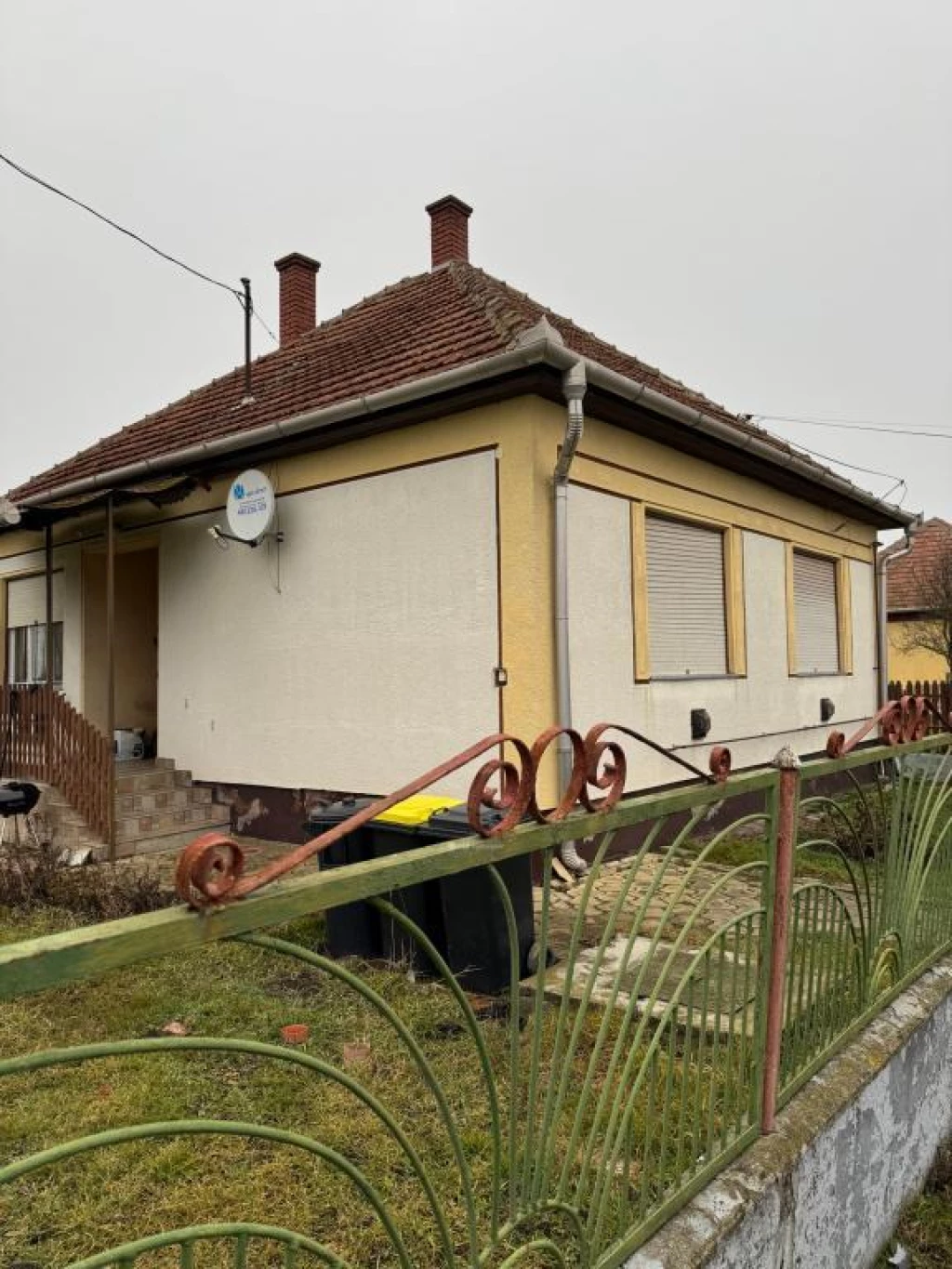 Eladó Ház, Görbeháza