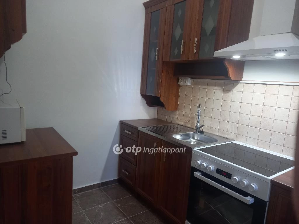 For sale brick flat, Debrecen