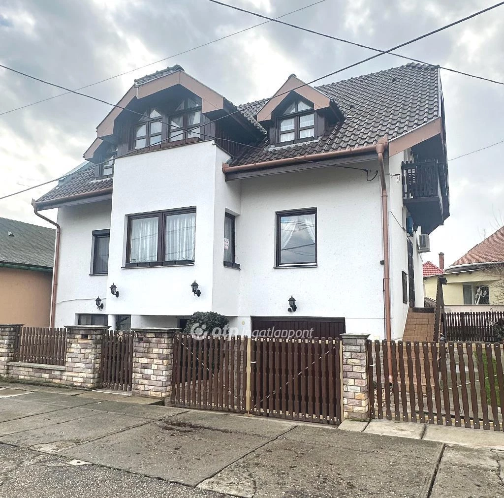 For sale house with a garden, Hajdúszoboszló