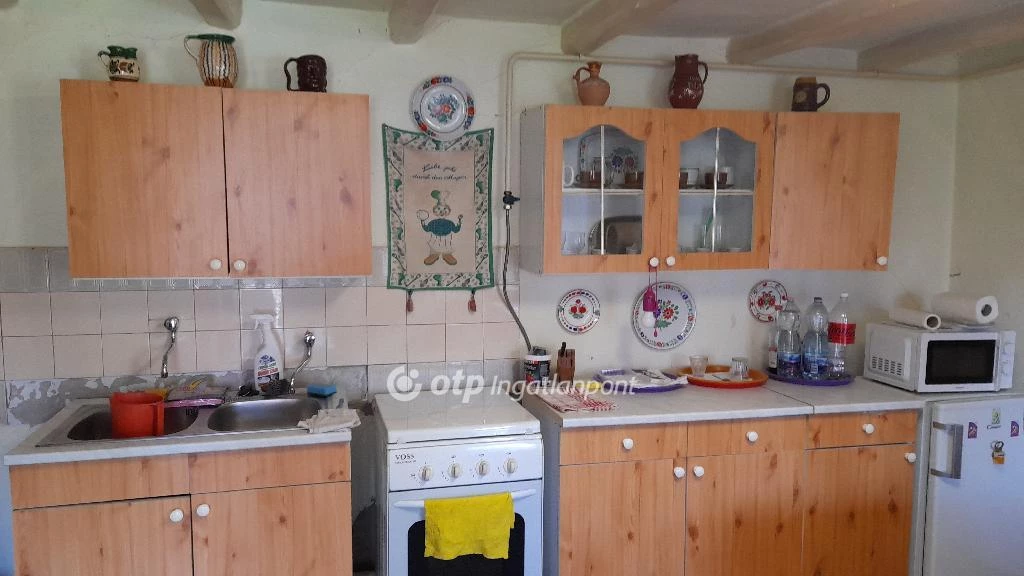 Eladó Ház, Tiszacsege