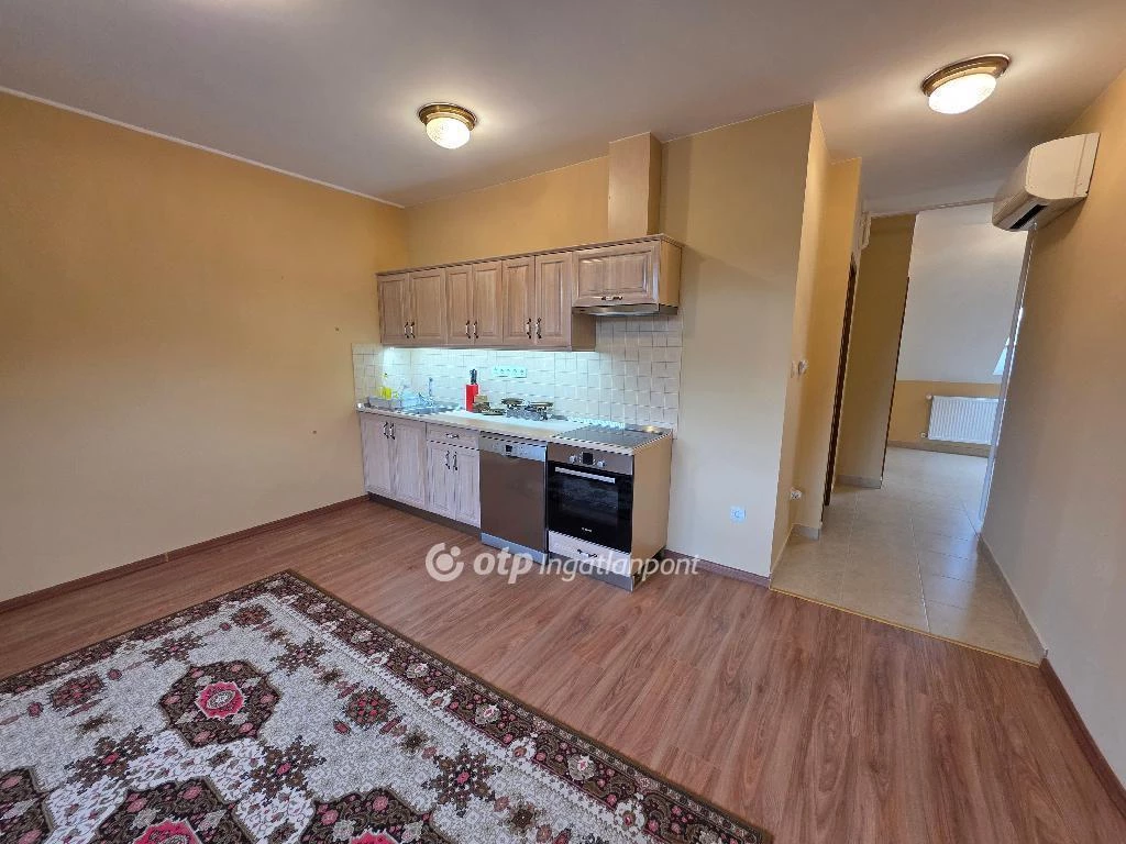 Eladó Lakás, Hajdúszoboszló