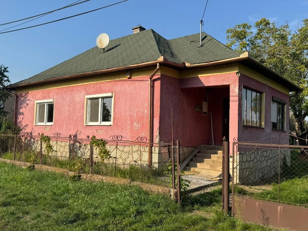 For sale house, Poroszló