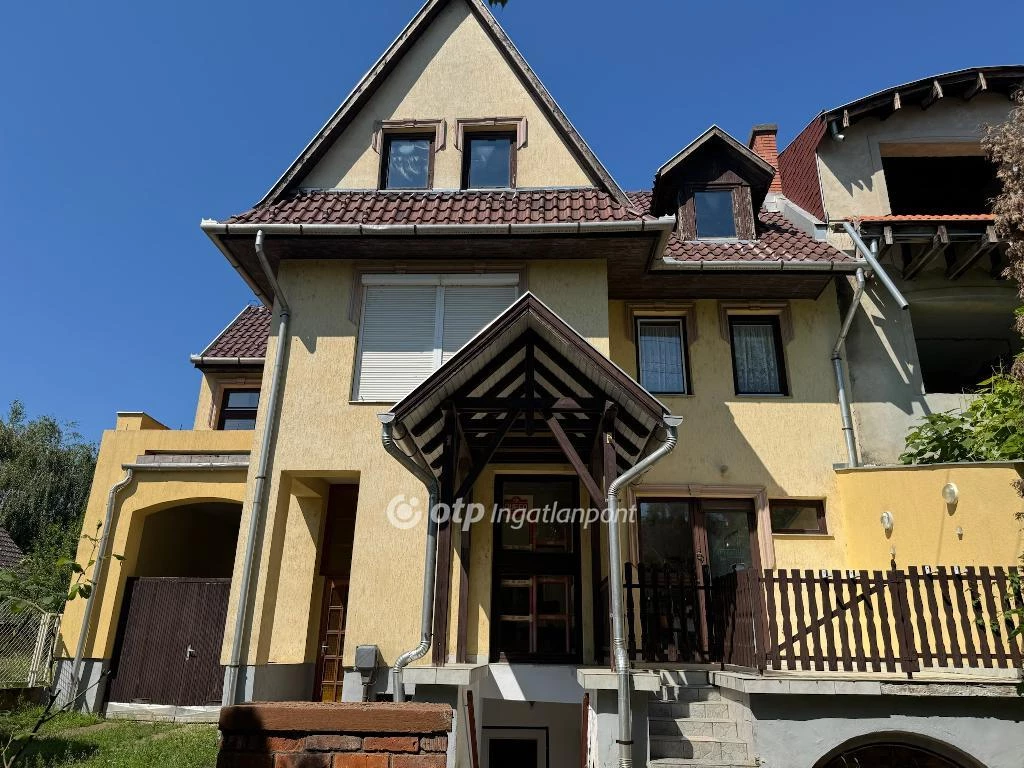 Eladó Ház, Tiszafüred