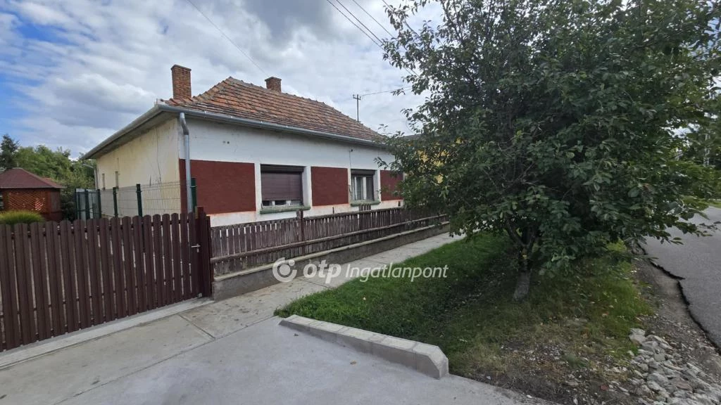 Eladó Ház, Nádudvar