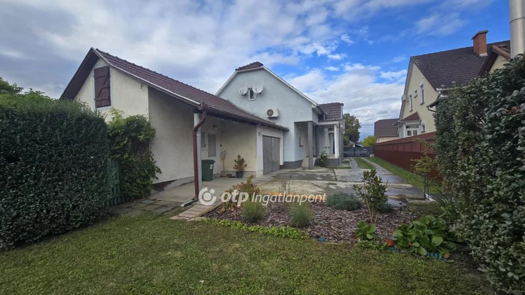 Eladó Ház, Nádudvar