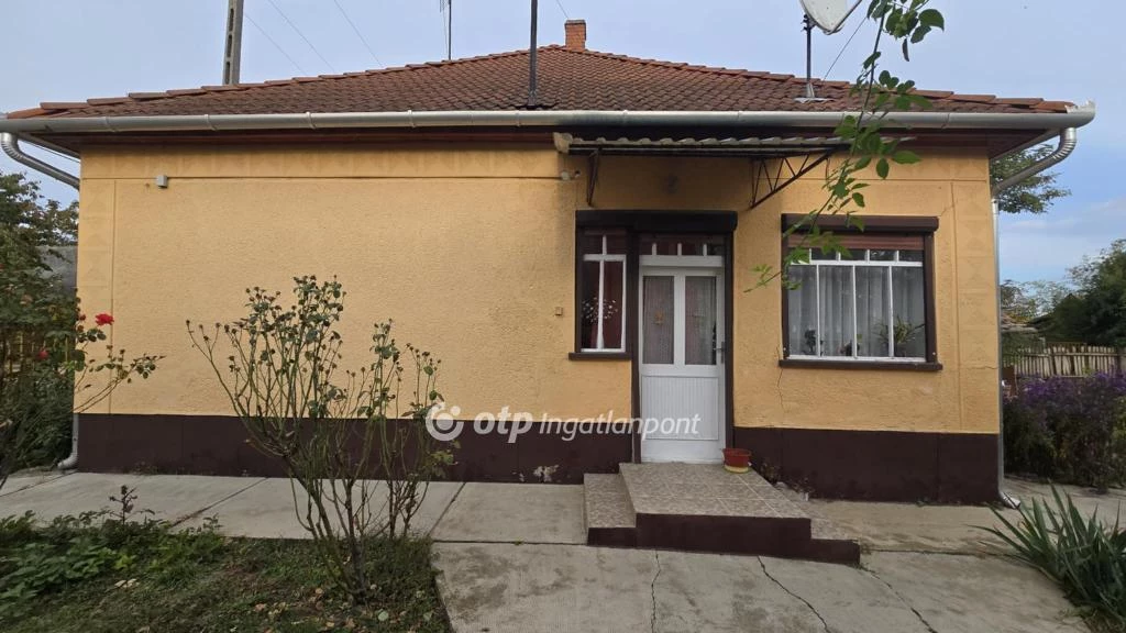 Eladó Ház, Nádudvar