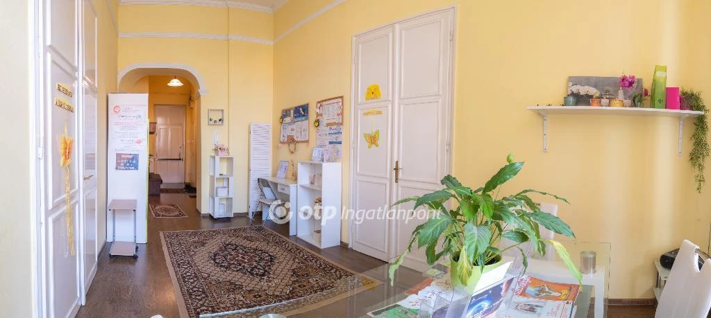 Eladó Lakás, Debrecen