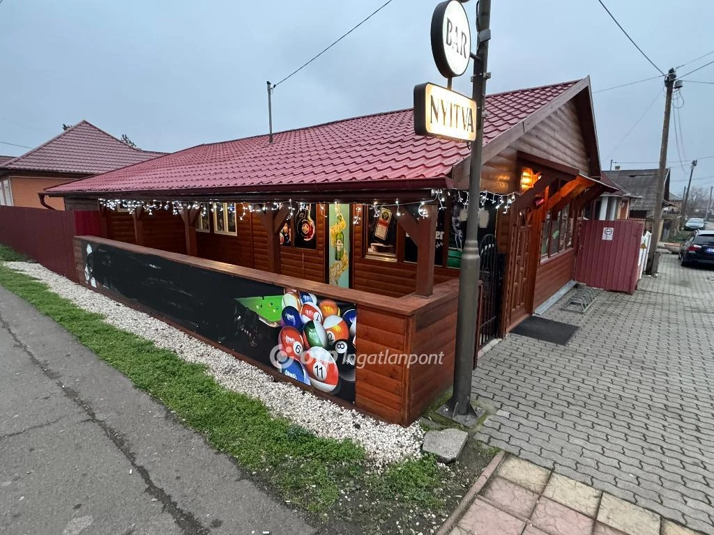 Eladó Söröző, Poroszló