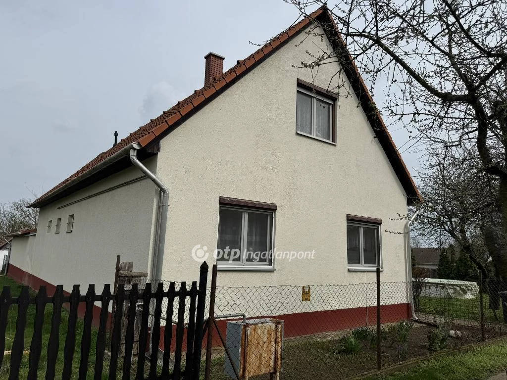 Eladó Ház, Tiszafüred