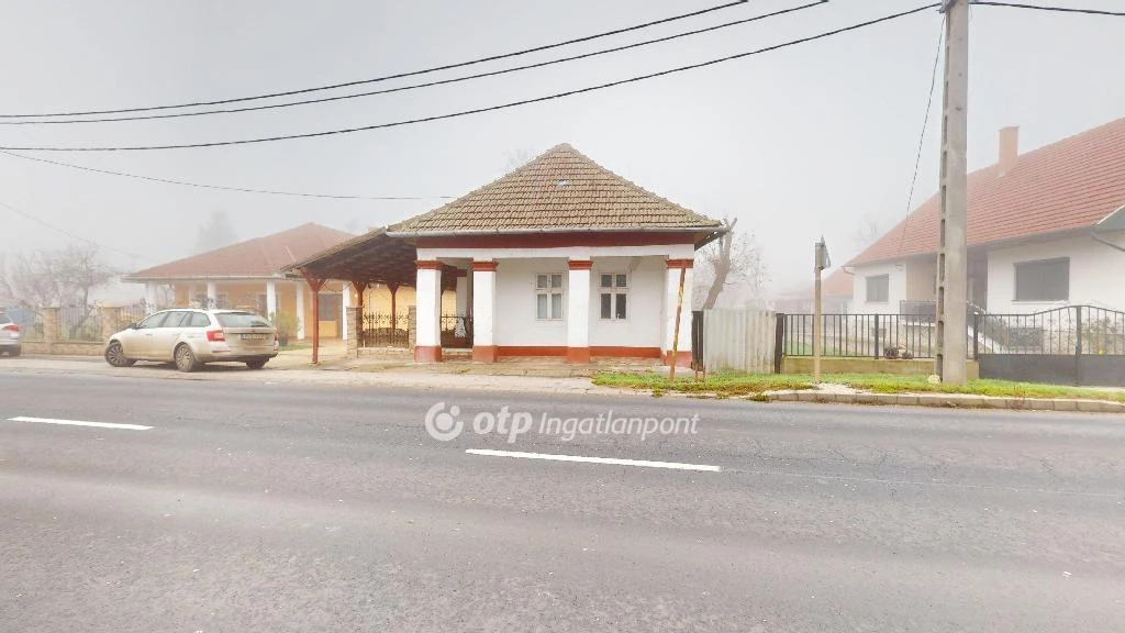 c3-1-name c2-69-name, Poroszló