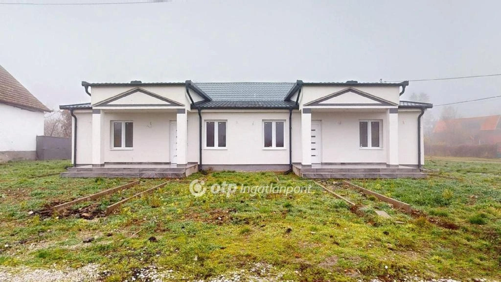 c3-1-name c2-2-name, Poroszló