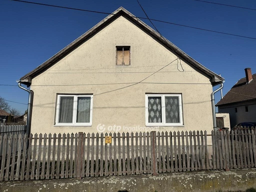 c3-1-name c2-1-name, Poroszló