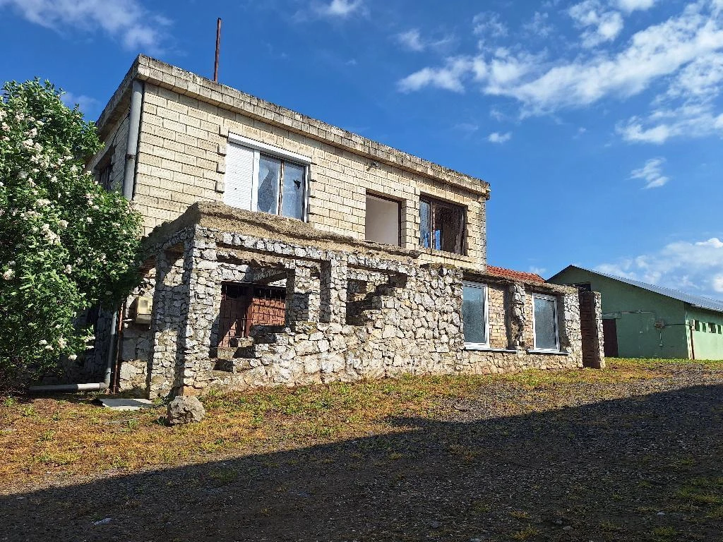 c3-1-name c2-1-name, Abádszalók