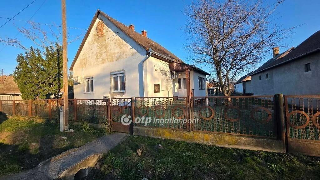 Eladó Ház, Kaba