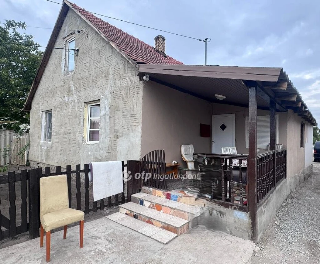 Eladó Ház, Poroszló