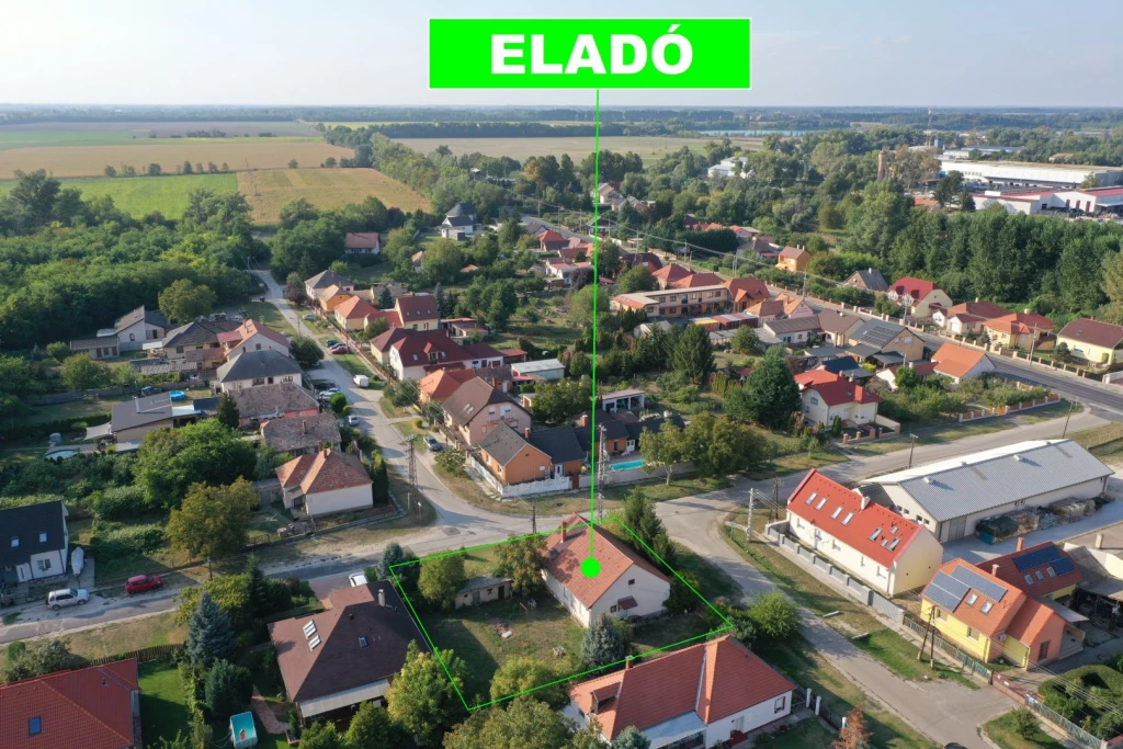 Eladó 100 m2 családi ház, Abda