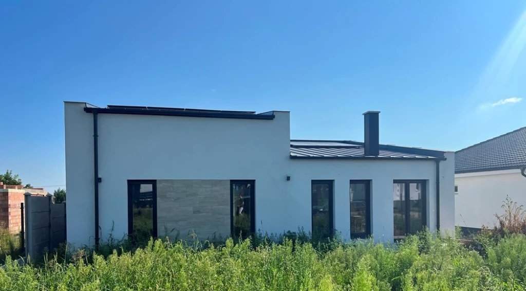 Eladó 160 m2 családi ház, Győrújbarát