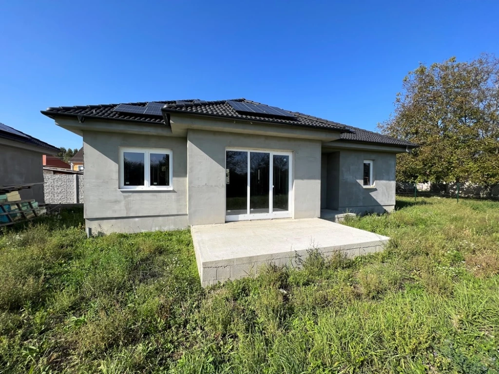 For sale semi-detached house, Győrzámoly