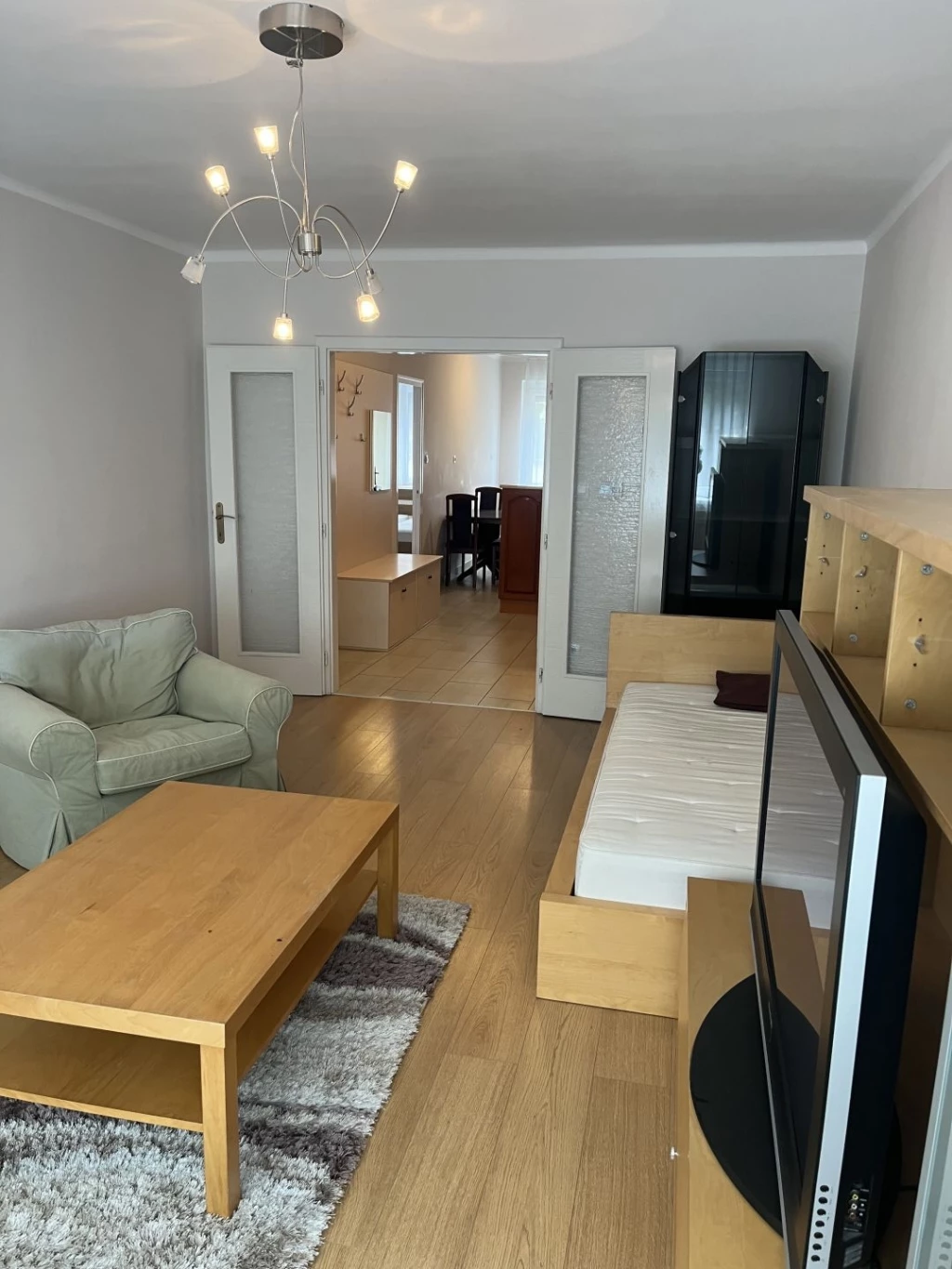Kiadó 77 m2 tégla lakás, Győr