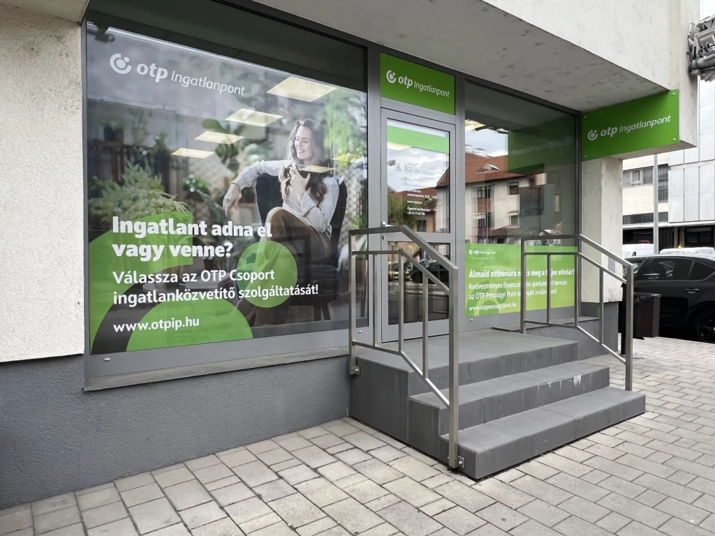 Kiadó 50 m2 üzlethelyiség, Győr